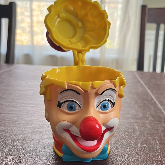 Ringling Brothers Clown mug - Picture 2 of 6